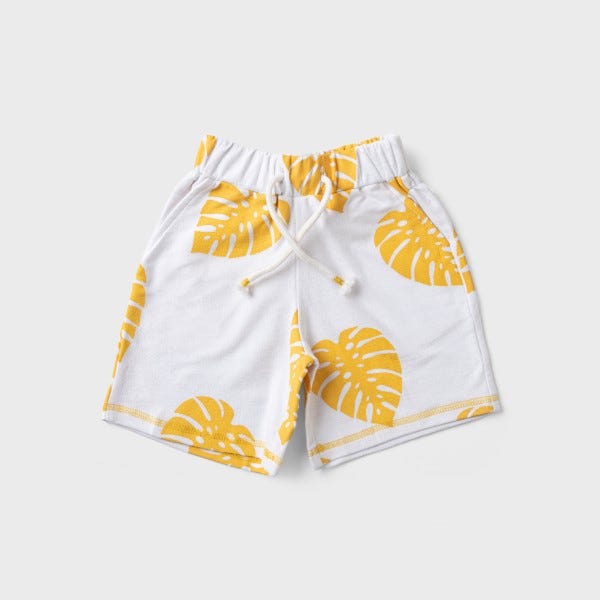 Lovely Land Tree Leaves Shorts