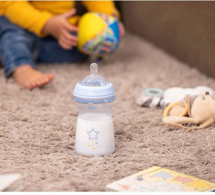 Chicco Natural Feeling Feeding Bottle +6 Months | Blue | 330ml