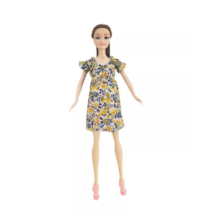 Elissa Basic Fashion Doll Home Style II | 11.5 inches